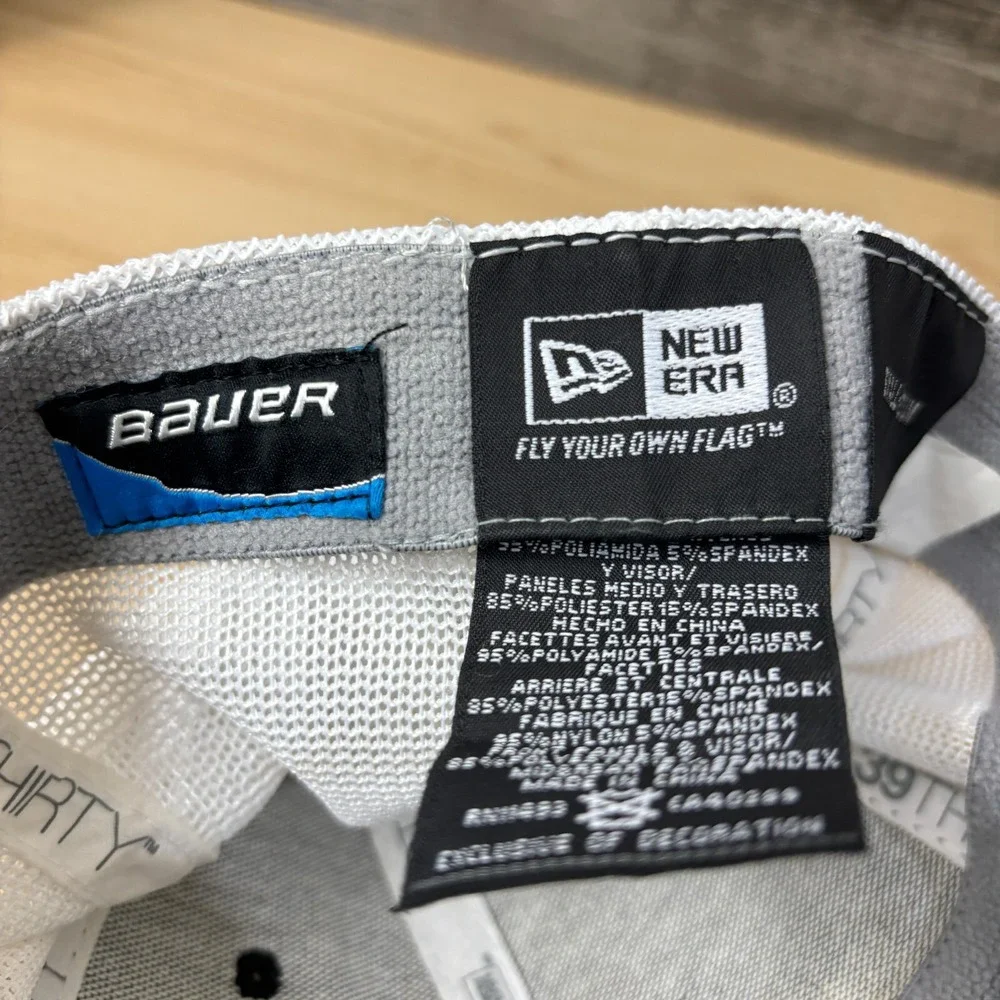 Bauer Hat Cap Fitted S/M Black‎ White Hockey Skates Skating Performance Mens
